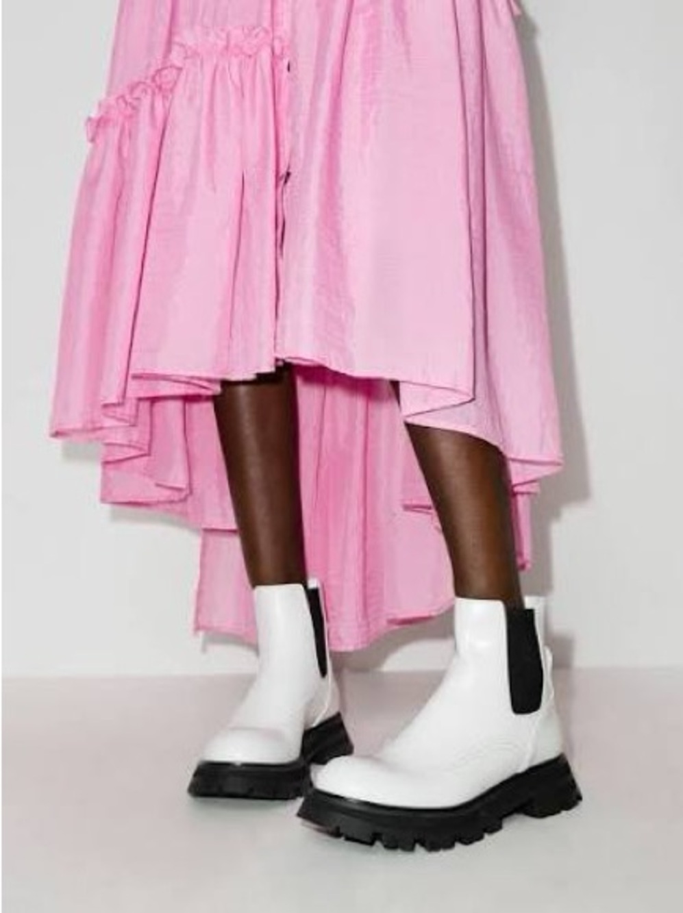 ✨ Alexander McQueen Leather Colorblock Chelsea Boots ✨